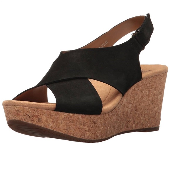 clarks wide width sandals